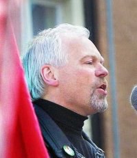 Fundazioak eta Bergarako UNEDek "Krisia: irtenbideak eta erantzun sindikalak" ikastaroa aurkeztu dute